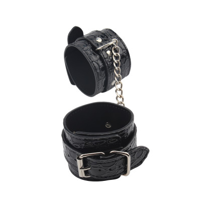 Наручники Behave! Luxury Fetish Be Good Wrist Cuffs Chisa Наручники Behave! Luxury Fetish Be Good Wrist Cuffs Chisa