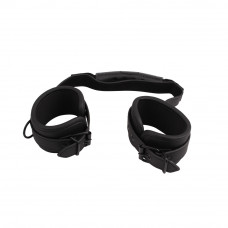 Фиксаторы для рук Chisa Behave Ignite Your Fantasy Cuffs с держателем