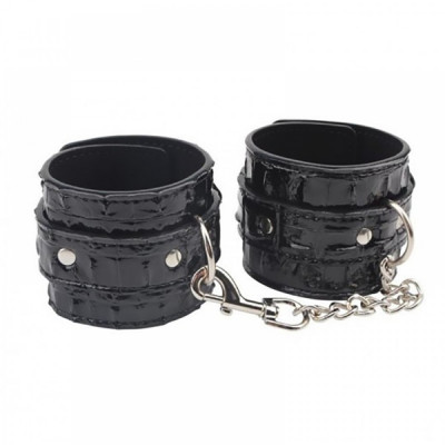 Наручники Behave Luxury Fetish SURRENDER WRIST RESTRAINTS