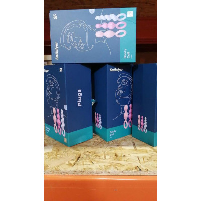 Набор анальных игрушек Satisfyer Plugs colored (set of 3) - Booty Call (мятая упаковка) Набор анальных игрушек Satisfyer Plugs colored (set of 3) - Booty Call (мятая упаковка)
