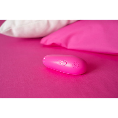 Вакуумный клиторальный стимулятор Womanizer Starlet 3 Pink Вакуумный клиторальный стимулятор Womanizer Starlet 3 Pink