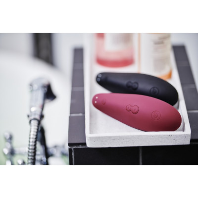 Вакуумный клиторальный стимулятор Womanizer Classic 2 Black Вакуумный клиторальный стимулятор Womanizer Classic 2 Black