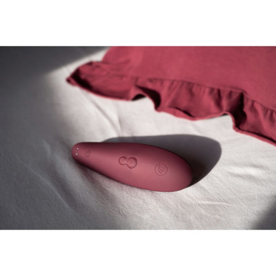 Вакуумный клиторальный стимулятор Womanizer Classic 2 Bordeaux Вакуумный клиторальный стимулятор Womanizer Classic 2 Bordeaux