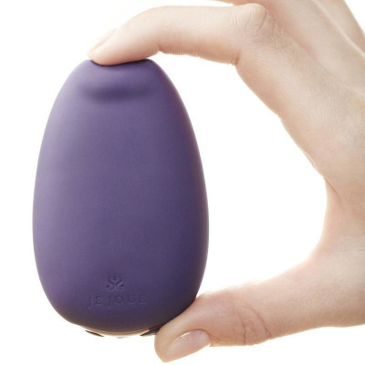 Преміум вібромасажер Je Joue - Mimi Soft Purple, м'який кінчик, глибока вібрація Преміум вібромасажер Je Joue - Mimi Soft Purple, м'який кінчик, глибока вібрація